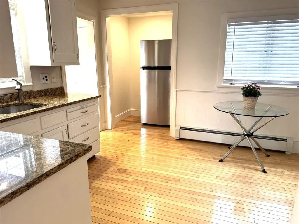 3 bed, 2 bath apartment for rent at 35 Emerson St, Wakefield — photo 10 of 22