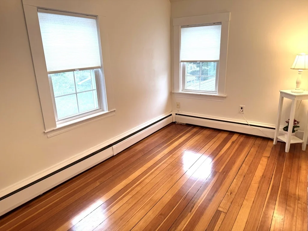 3 bed, 2 bath apartment for rent at 35 Emerson St, Wakefield — photo 21 of 22