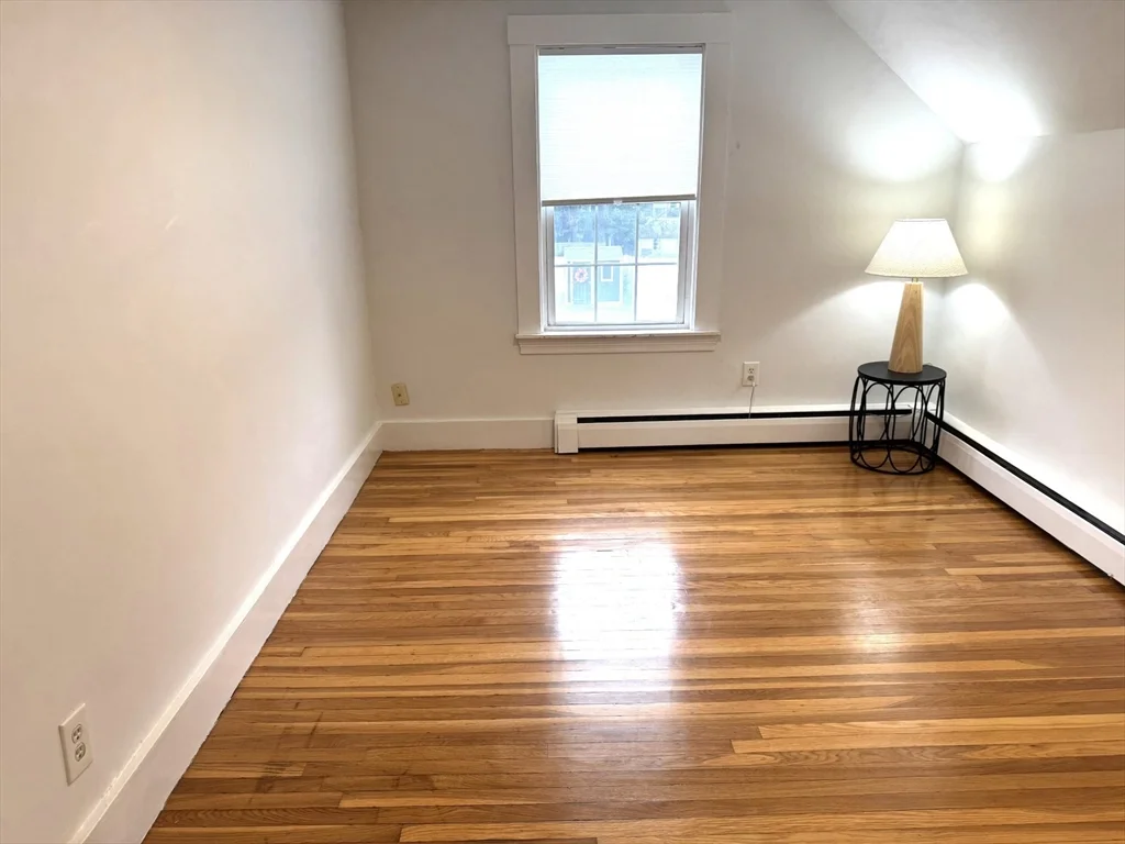 3 bed, 2 bath apartment for rent at 35 Emerson St, Wakefield — photo 18 of 22