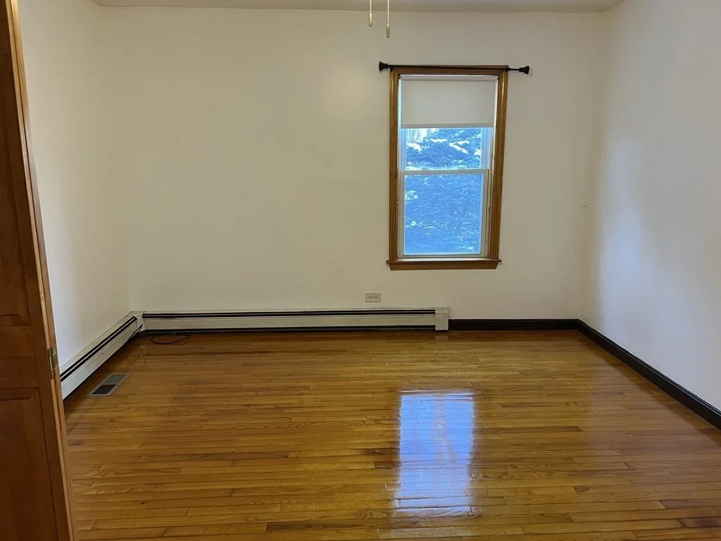 2 bed, 1 bath apartment for rent at 35 Endicott St Unit 1, Saugus — photo 8 of 8