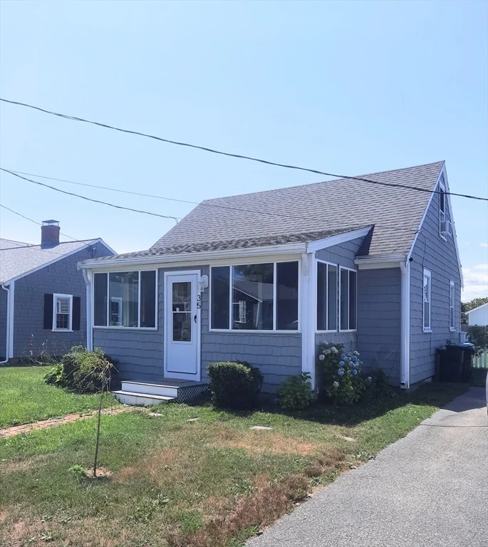 3 bed, 1 bath apartment for rent at 35 Everson Rd Unit 35, Marshfield