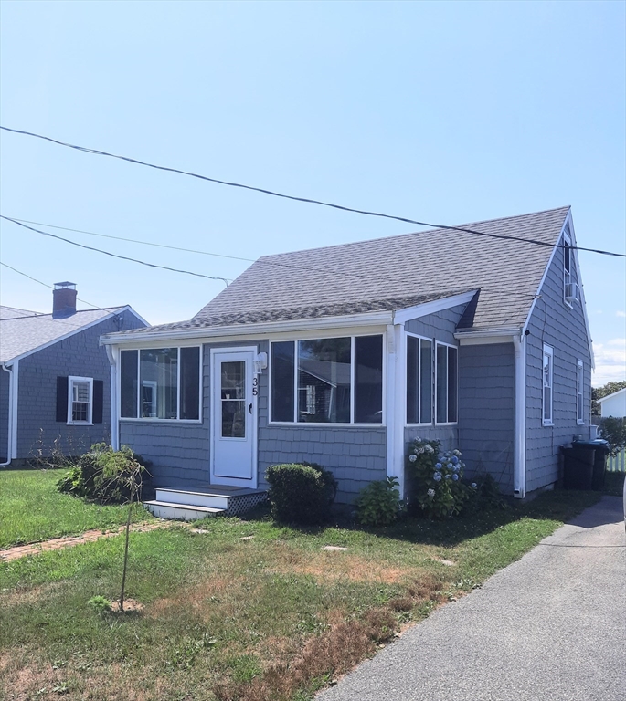 3 bed, 1 bath apartment for rent at 35 Everson Rd Unit 35, Marshfield