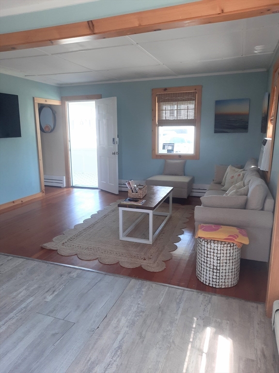3 bed, 1 bath apartment for rent at 35 Everson Rd Unit 35, Marshfield — photo 4 of 7
