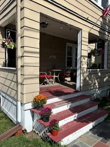 2 bed, 1 bath apartment for rent at 35 Exeter St Unit 1, Arlington — photo 1 of 12