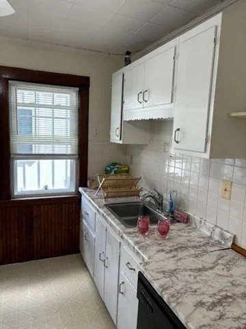 2 bed, 1 bath apartment for rent at 35 Exeter St Unit 1, Arlington — photo 10 of 12