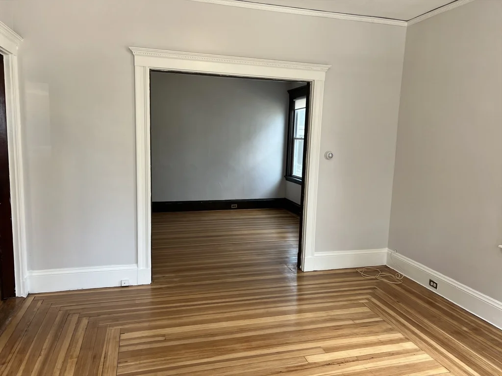 3 bed, 1 bath apartment for rent at 35 Fairmont St Unit 1, Arlington — photo 4 of 11