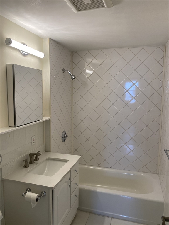 3 bed, 1 bath apartment for rent at 35 Fairmont St Unit 3, Malden — photo 12 of 15