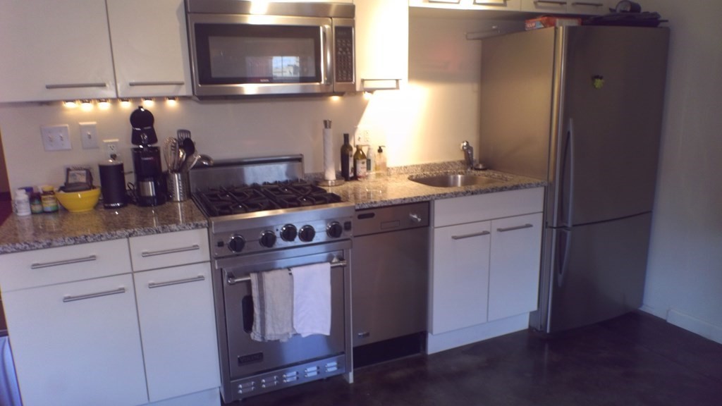 Studio bed, 1 bath apartment for rent at 35 Fay St Unit 410, South End — photo 3 of 24