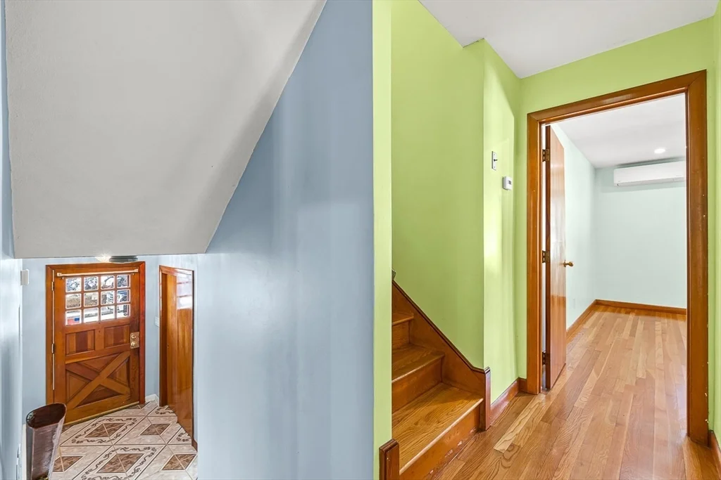 5 bed, 3 bath apartment for rent at 35 Fells Avenue Ter, North Medford — photo 22 of 34
