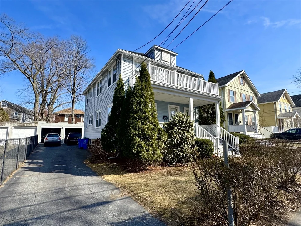 1 bed, 1 bath apartment for rent at 35 Flett Rd Unit 35, Belmont