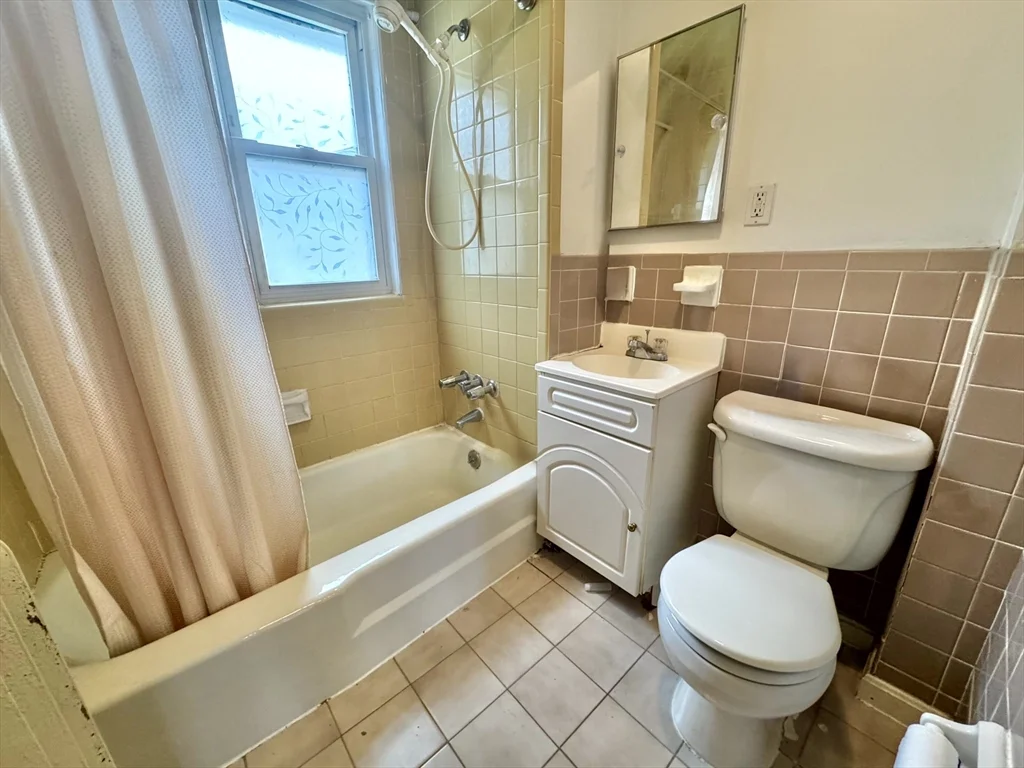 1 bed, 1 bath apartment for rent at 35 Flett Rd Unit 35, Belmont — photo 18 of 24