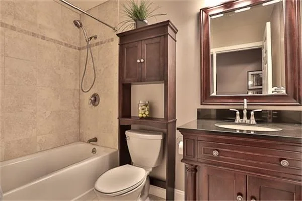 2 bed, 1 bath apartment for rent at 35 Flint St Unit 110, Salem — photo 16 of 20