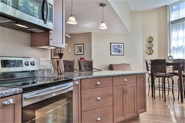 2 bed, 1 bath apartment for rent at 35 Flint St Unit 110, Salem — photo 3 of 20