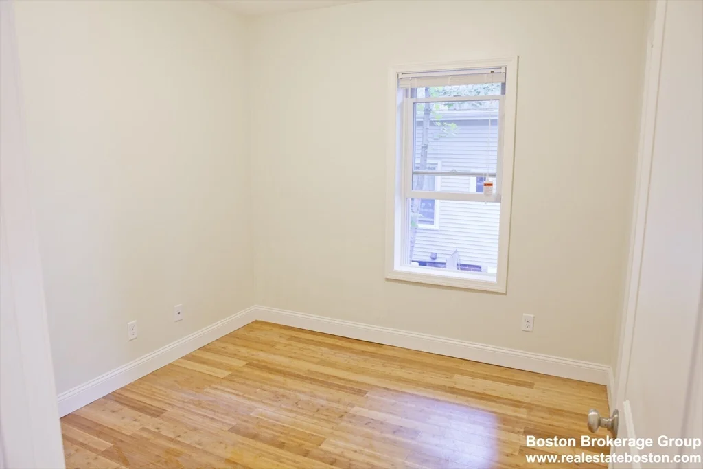 4 bed, 2 bath apartment for rent at 35 Forbes Unit 2, Jamaica Plain — photo 7 of 11