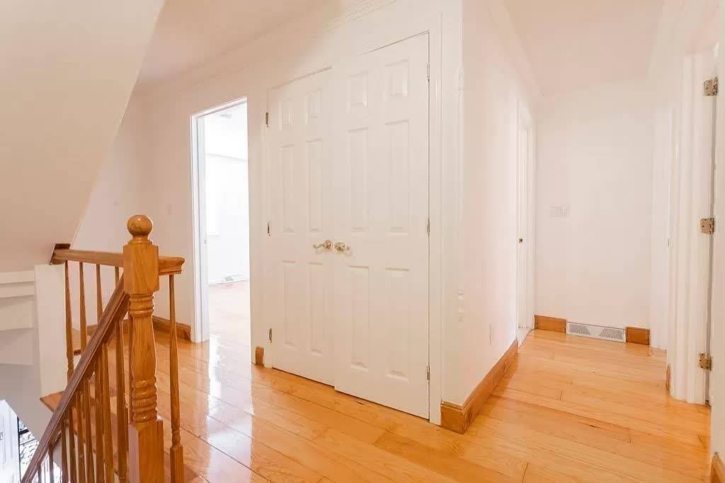 4 bed, 3 bath apartment for rent at 35 Fort Ave Unit A COPY, Roxbury — photo 18 of 24