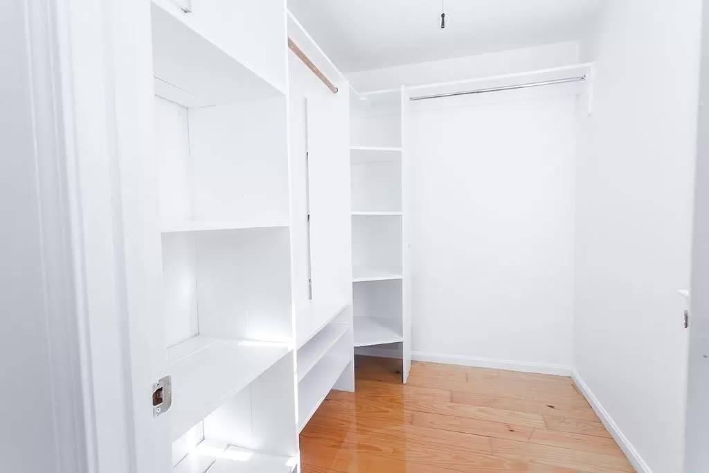 5 bed, 3 bath apartment for rent at 35 Fort Ave Unit A, Roxbury — photo 17 of 24
