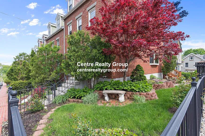 5 bed, 3 bath apartment for rent at 35 Fort Ave Unit A, Roxbury — photo 22 of 24