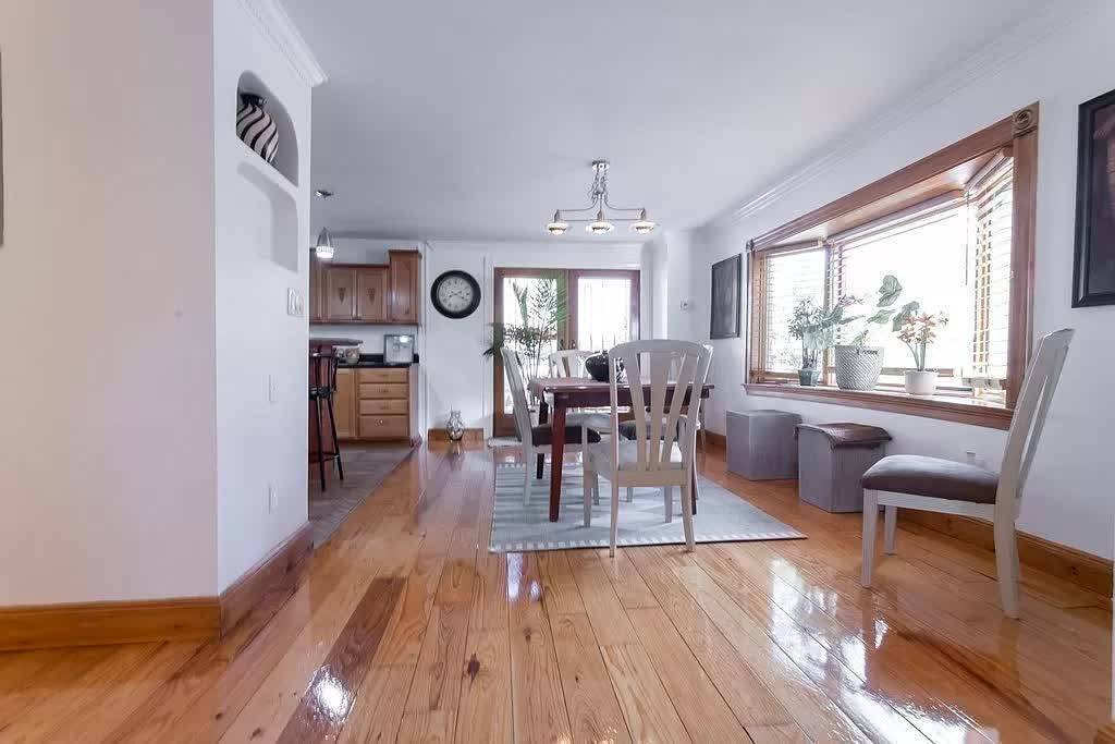 5 bed, 3 bath apartment for rent at 35 Fort Ave Unit A, Roxbury — photo 8 of 24