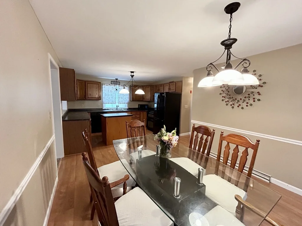 3 bed, 2 bath apartment for rent at 35 Fox Meadow Dr, Worcester — photo 6 of 24