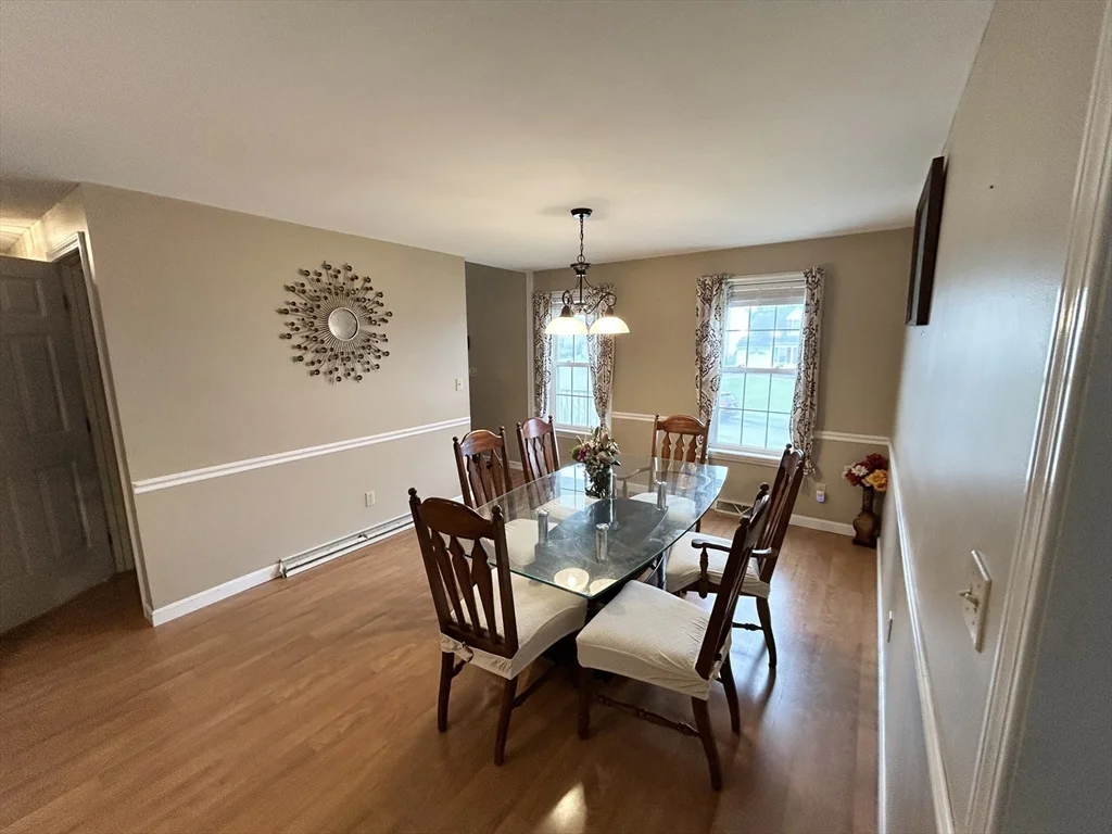 3 bed, 2 bath apartment for rent at 35 Fox Meadow Dr, Worcester — photo 5 of 24