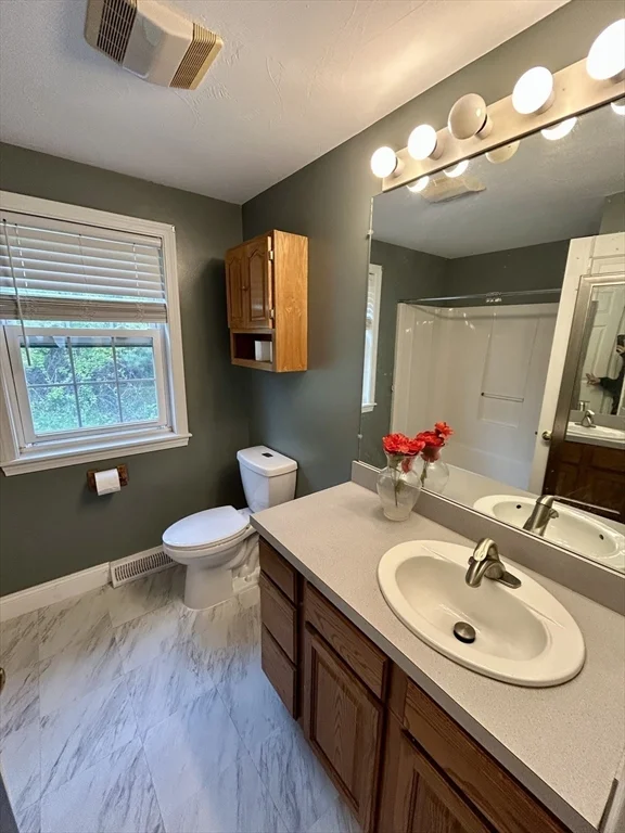 3 bed, 2 bath apartment for rent at 35 Fox Meadow Dr, Worcester — photo 21 of 24