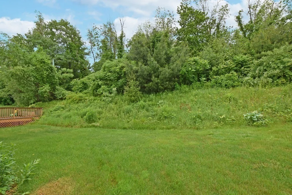 3 bed, 2 bath apartment for rent at 35 Fox Meadow Dr, Worcester — photo 23 of 24