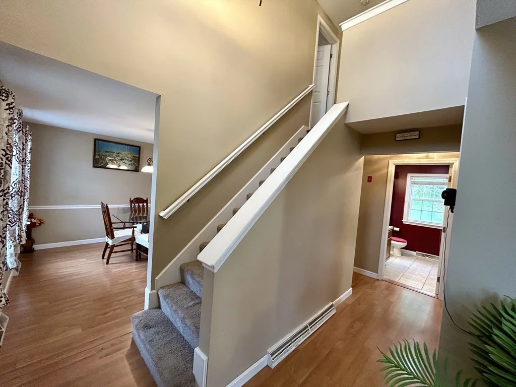 3 bed, 2 bath apartment for rent at 35 Fox Meadow Dr, Worcester — photo 2 of 24