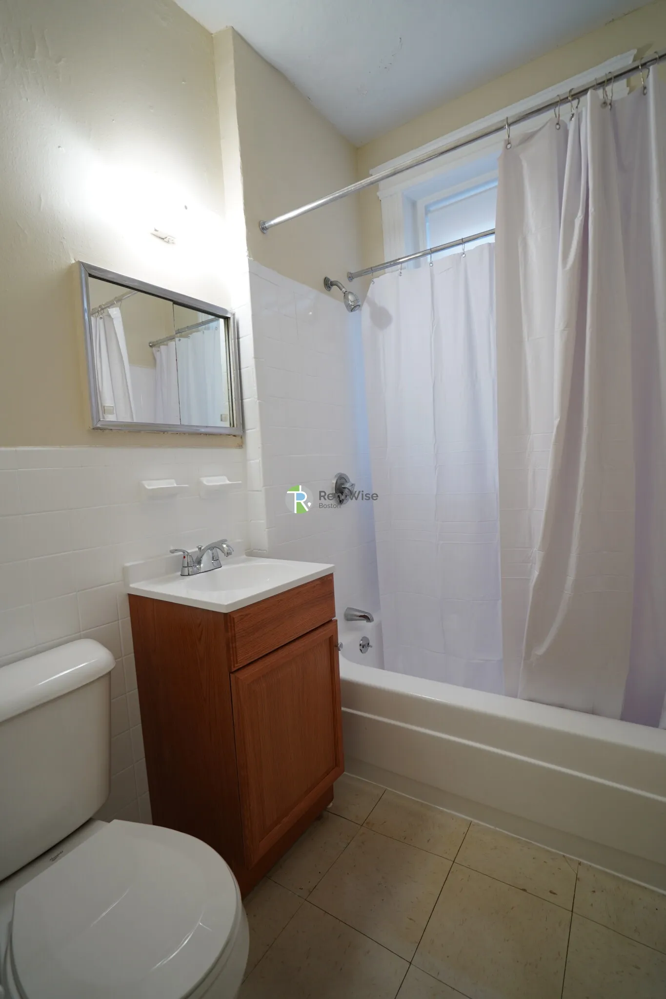 Studio bed, 1 bath apartment for rent at 35 Gardner St Unit 10, Allston — photo 5 of 13