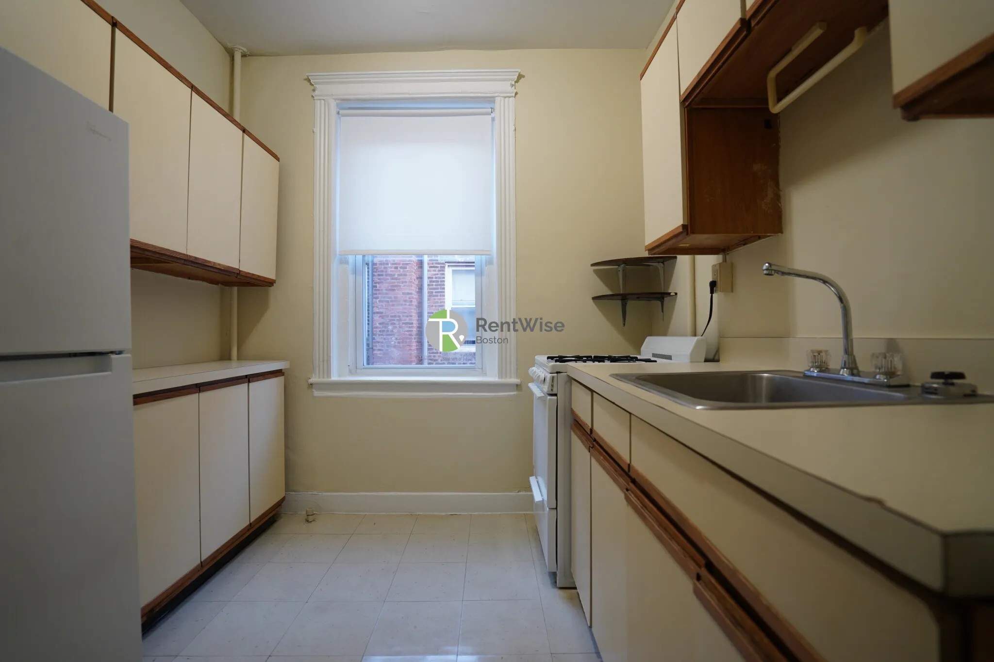 Studio bed, 1 bath apartment for rent at 35 Gardner St Unit 10, Allston — photo 6 of 13