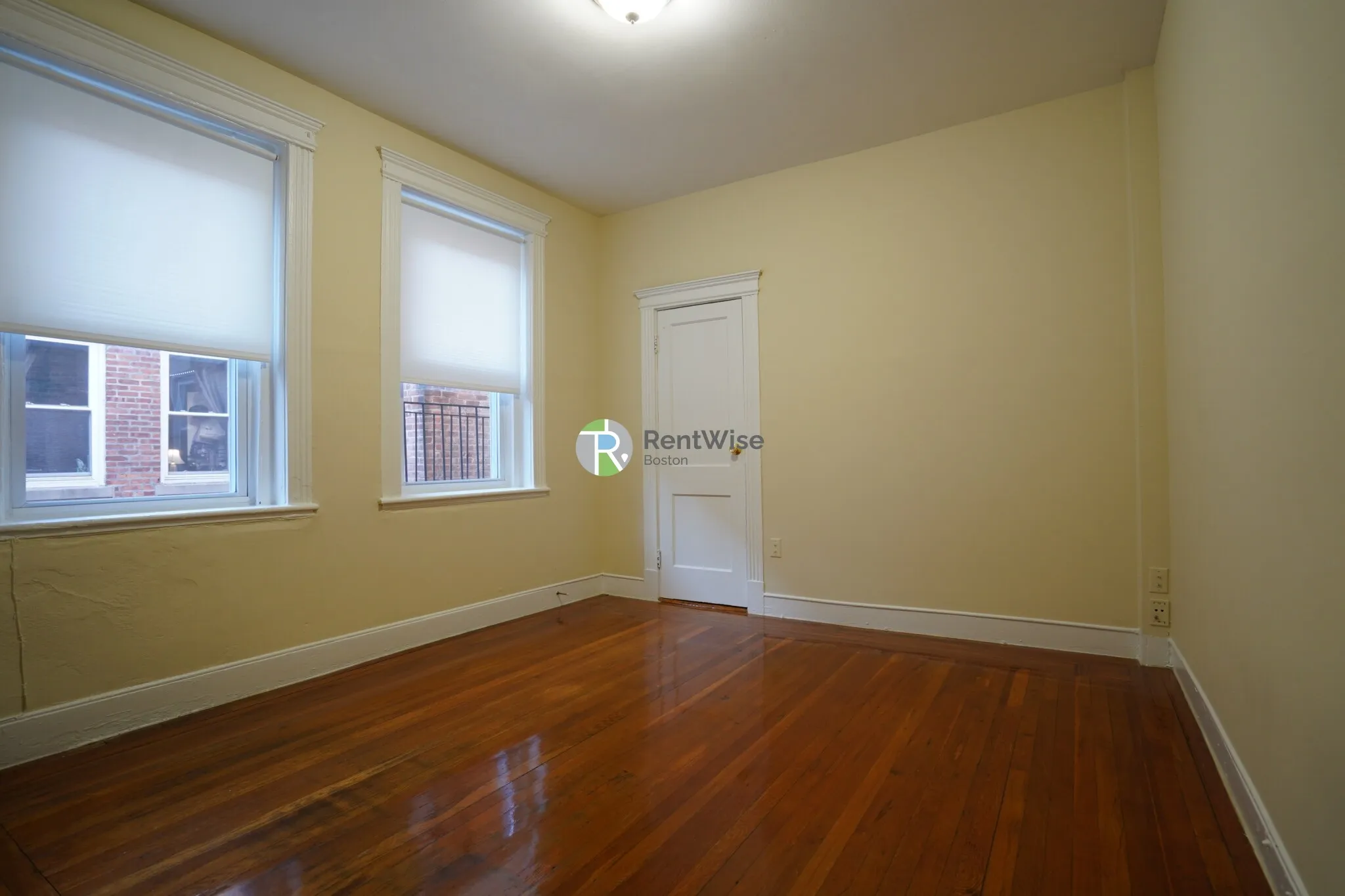 Studio bed, 1 bath apartment for rent at 35 Gardner St Unit 10, Allston — photo 2 of 13