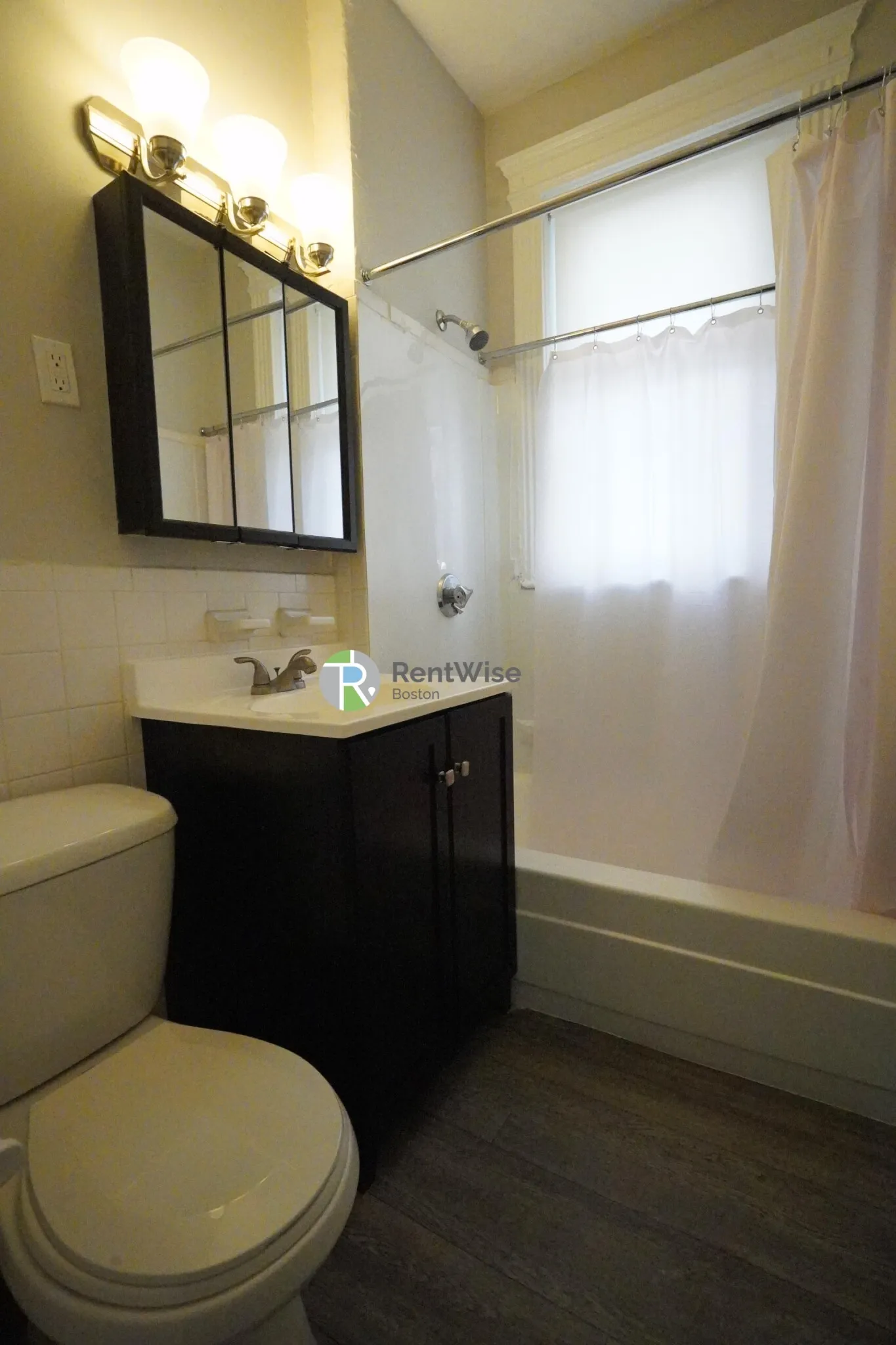 Studio bed, 1 bath apartment for rent at 35 Gardner St Unit 4, Allston — photo 7 of 14