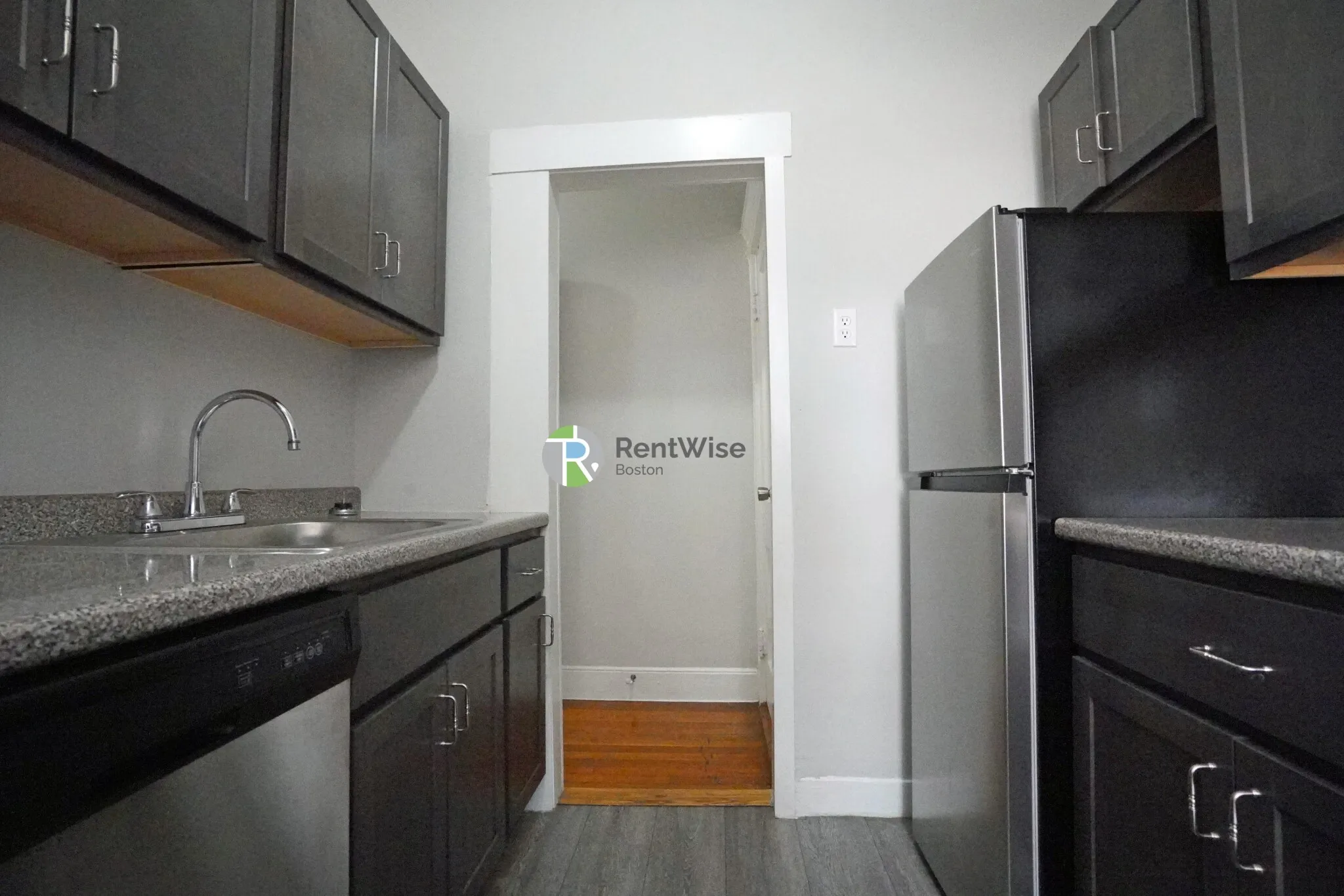 Studio bed, 1 bath apartment for rent at 35 Gardner St Unit 4, Allston — photo 10 of 14