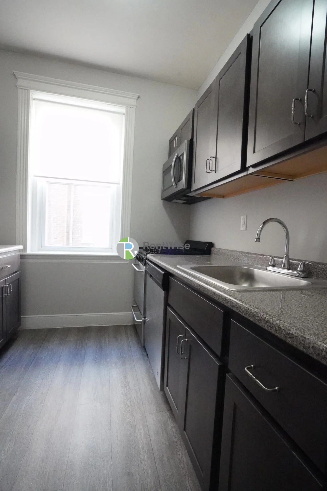 Studio bed, 1 bath apartment for rent at 35 Gardner St Unit 4, Allston — photo 8 of 14