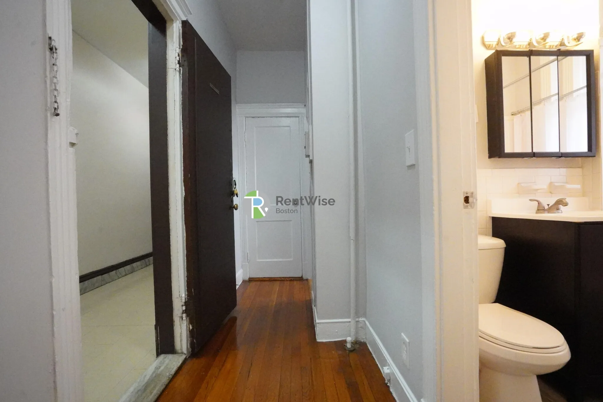 Studio bed, 1 bath apartment for rent at 35 Gardner St Unit 4, Allston — photo 6 of 14