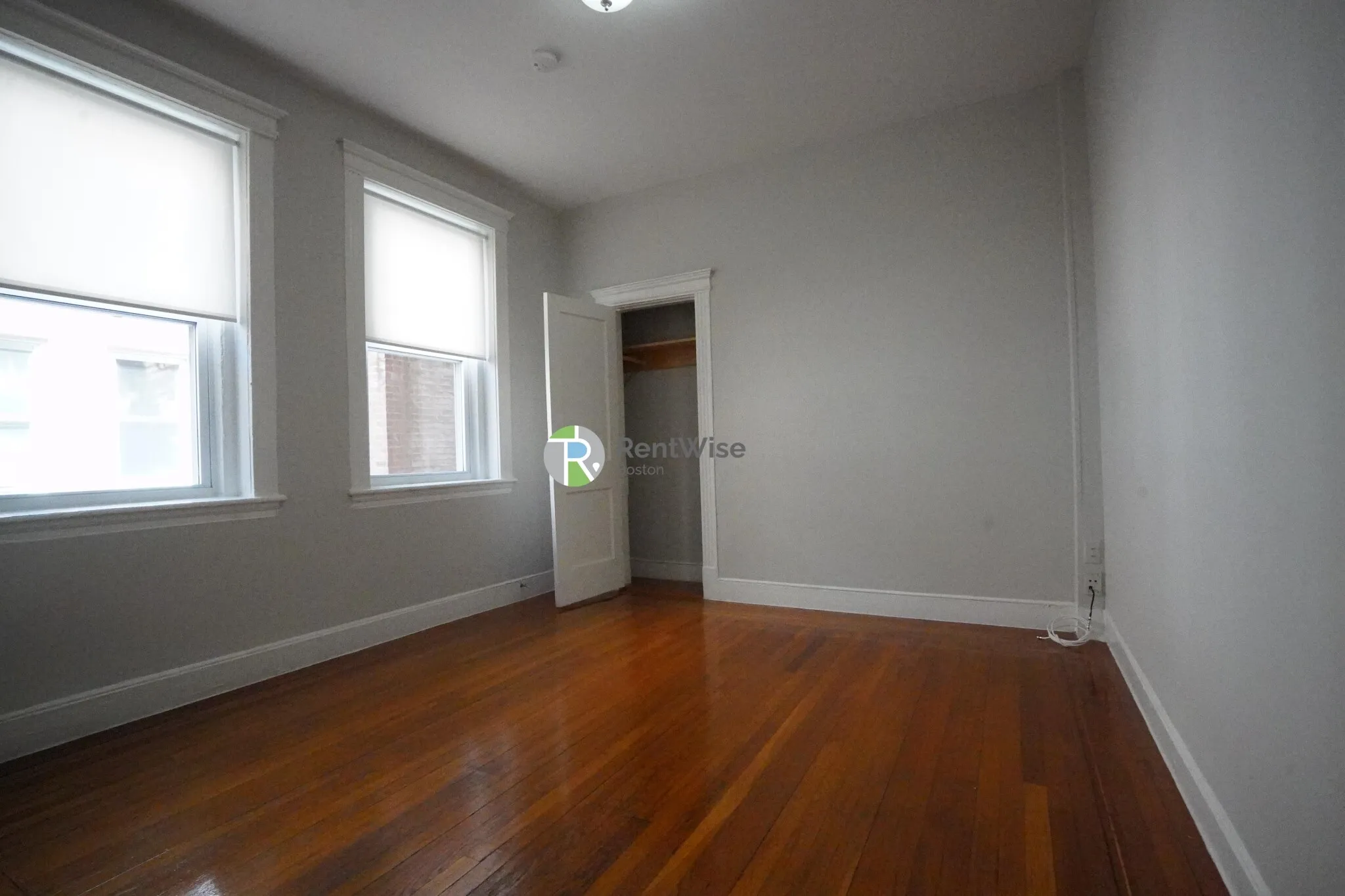 Studio bed, 1 bath apartment for rent at 35 Gardner St Unit 4, Allston — photo 1 of 14