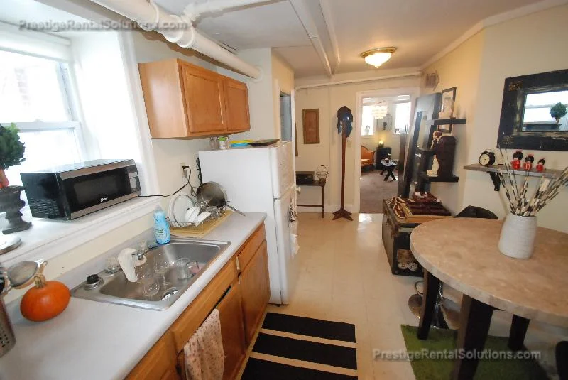 1 bed, 1 bath apartment for rent at 35 Gardner St Unit B, Allston — photo 1 of 11