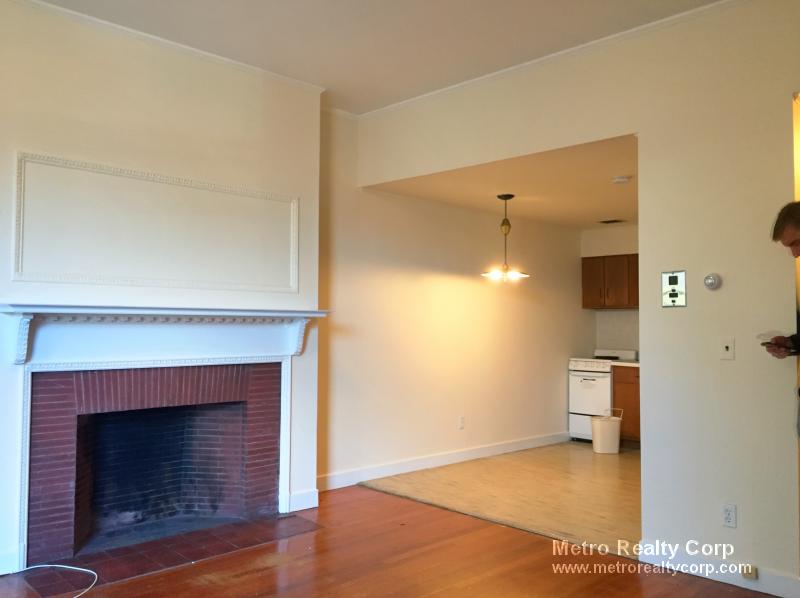Studio bed, 1 bath apartment for rent at 35 Garrison Rd Unit 2, Washington Square — photo 2 of 6