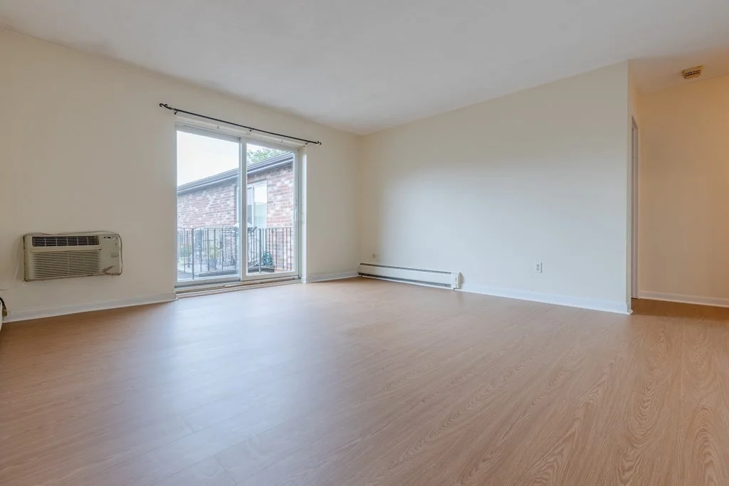 2 bed, 1 bath apartment for rent at 35 Gates St Unit 6, West Roxbury — photo 5 of 12