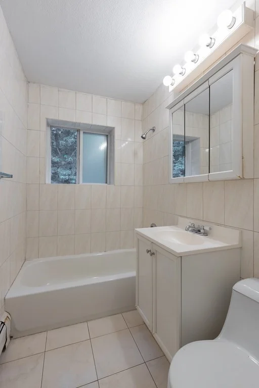 2 bed, 1 bath apartment for rent at 35 Gates St Unit 6, West Roxbury — photo 10 of 12