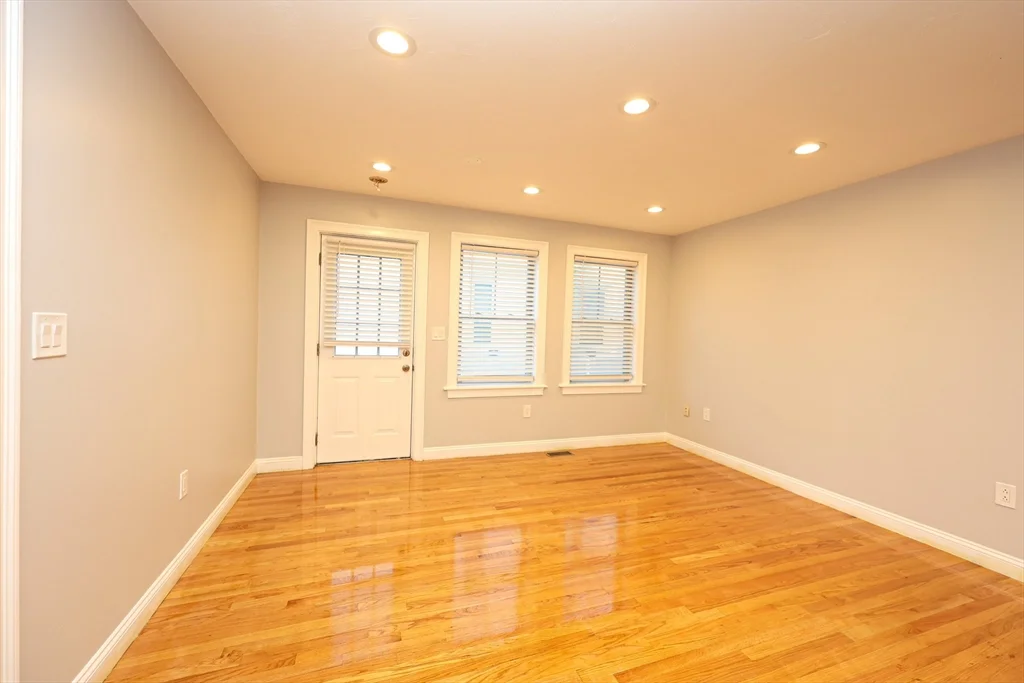 3 bed, 1 bath apartment for rent at 35 Gleason Unit 1, Dorchester — photo 11 of 16