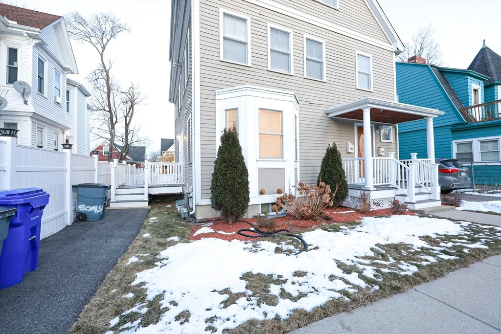 3 bed, 1 bath apartment for rent at 35 Gleason Unit 1, Dorchester — photo 15 of 16