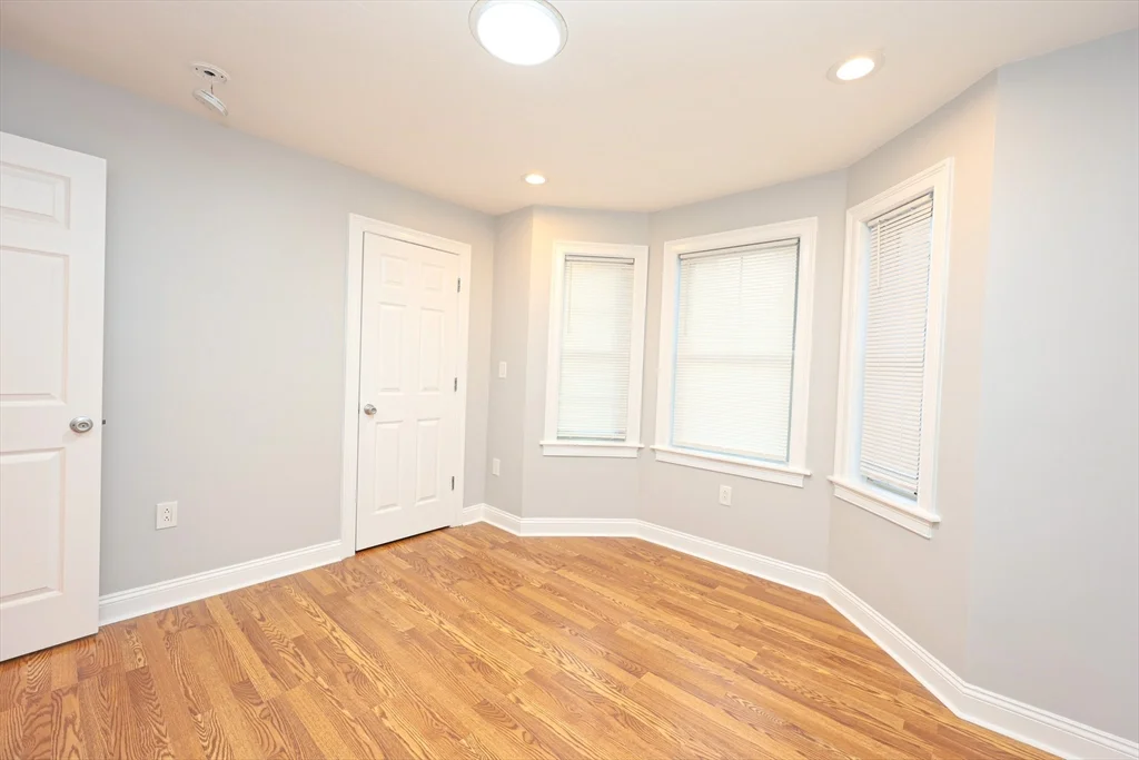 3 bed, 1 bath apartment for rent at 35 Gleason Unit 1, Dorchester — photo 10 of 16