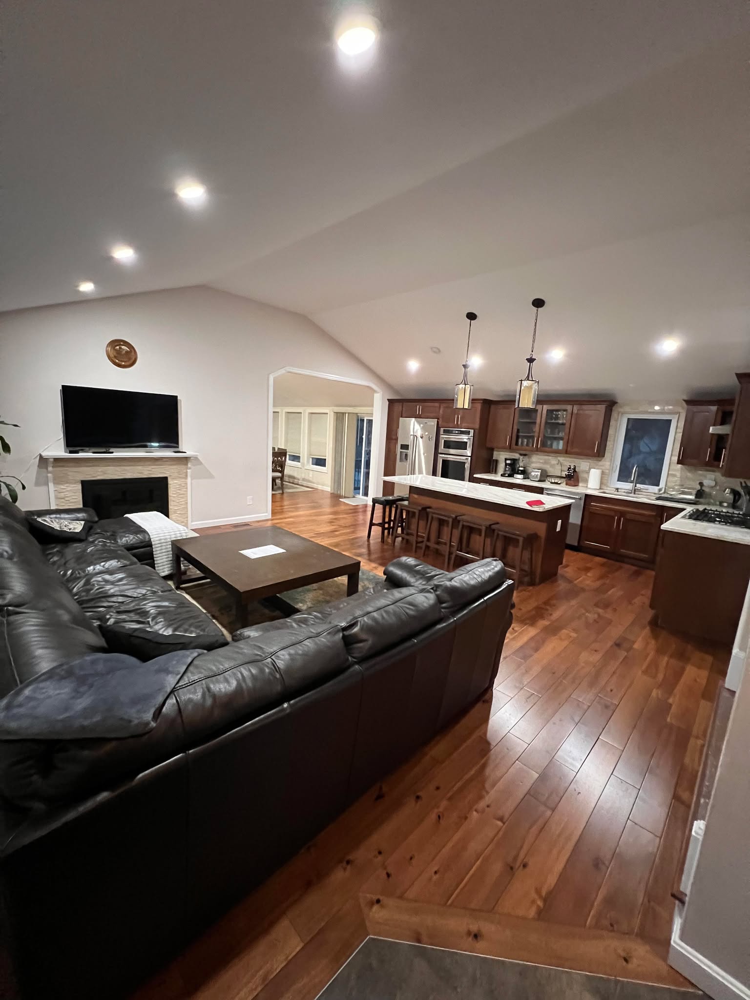 3 bed, 2 bath apartment for rent at 35 Glen Circle Unit 1, Piety Corner Historic District — photo 3 of 56