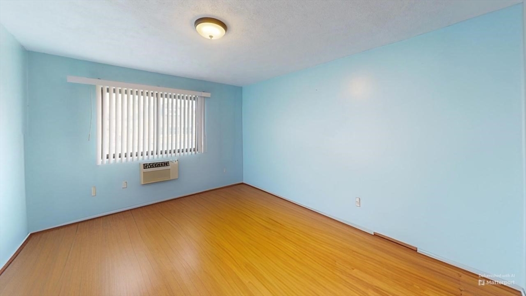 1 bed, 1 bath apartment for rent at 35 Glencoe Unit 36, Boston — photo 10 of 13