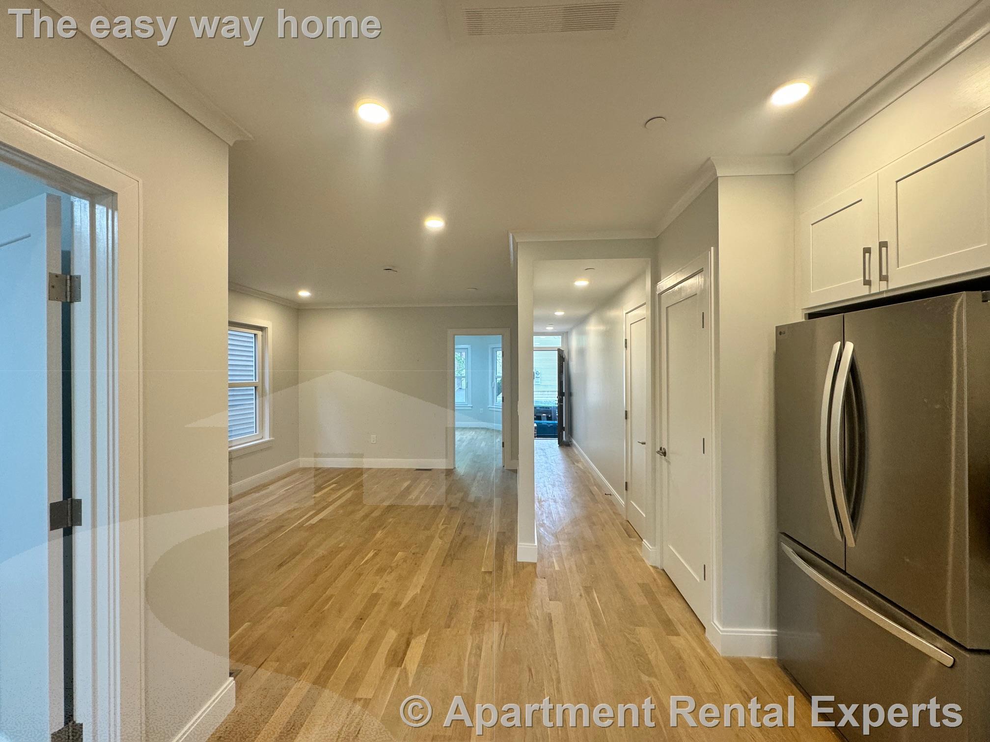 2 bed, 1 bath apartment for rent at 35 Gore St Unit 1, East Cambridge — photo 2 of 6