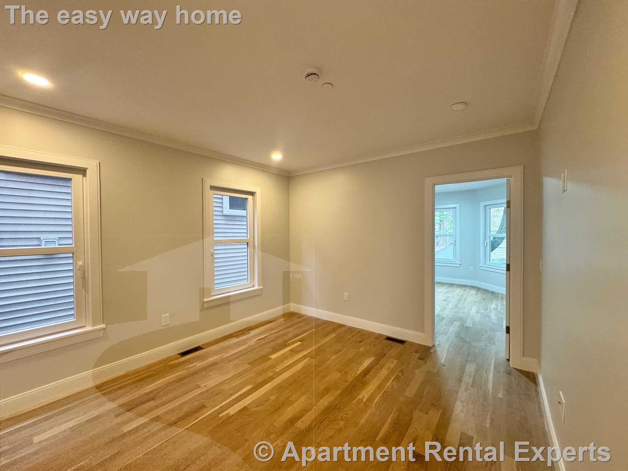 2 bed, 1 bath apartment for rent at 35 Gore St Unit 1, East Cambridge — photo 3 of 6