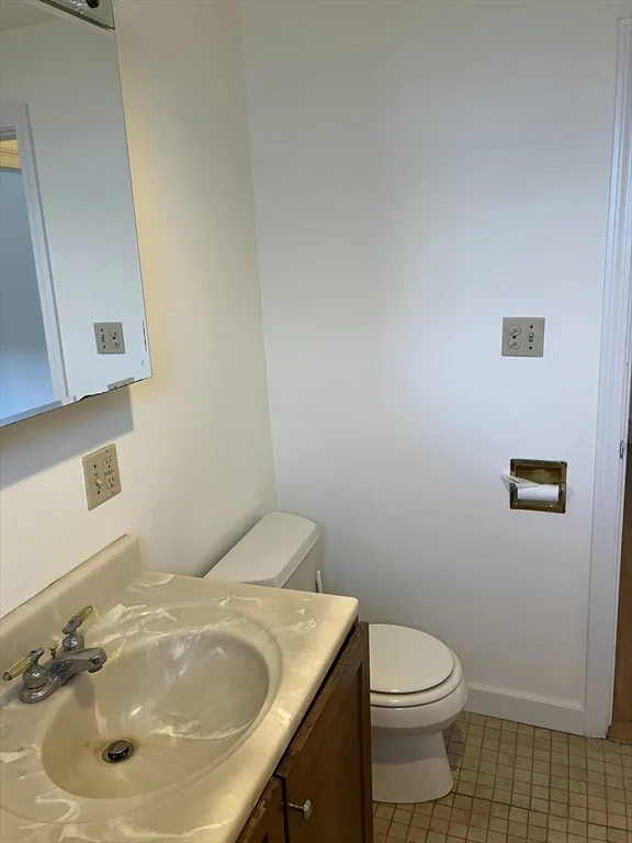 3 bed, 2 bath apartment for rent at 35 Gorham St Unit 2, Baldwin — photo 25 of 27