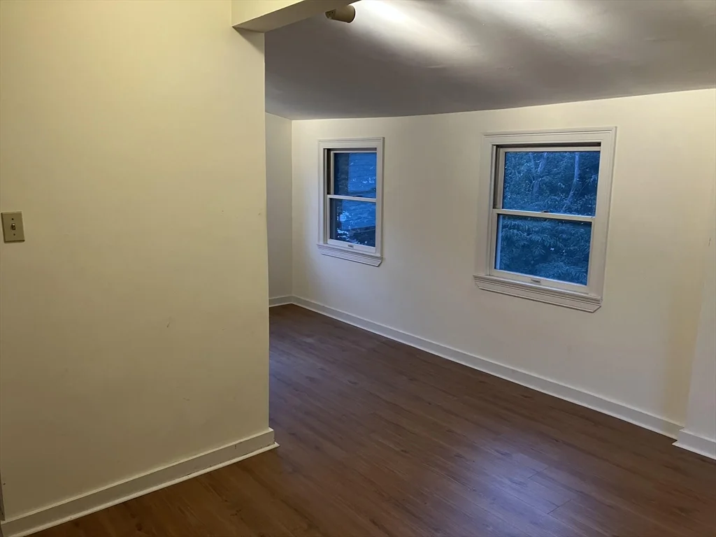3 bed, 2 bath apartment for rent at 35 Gorham St Unit 2, Baldwin — photo 13 of 27