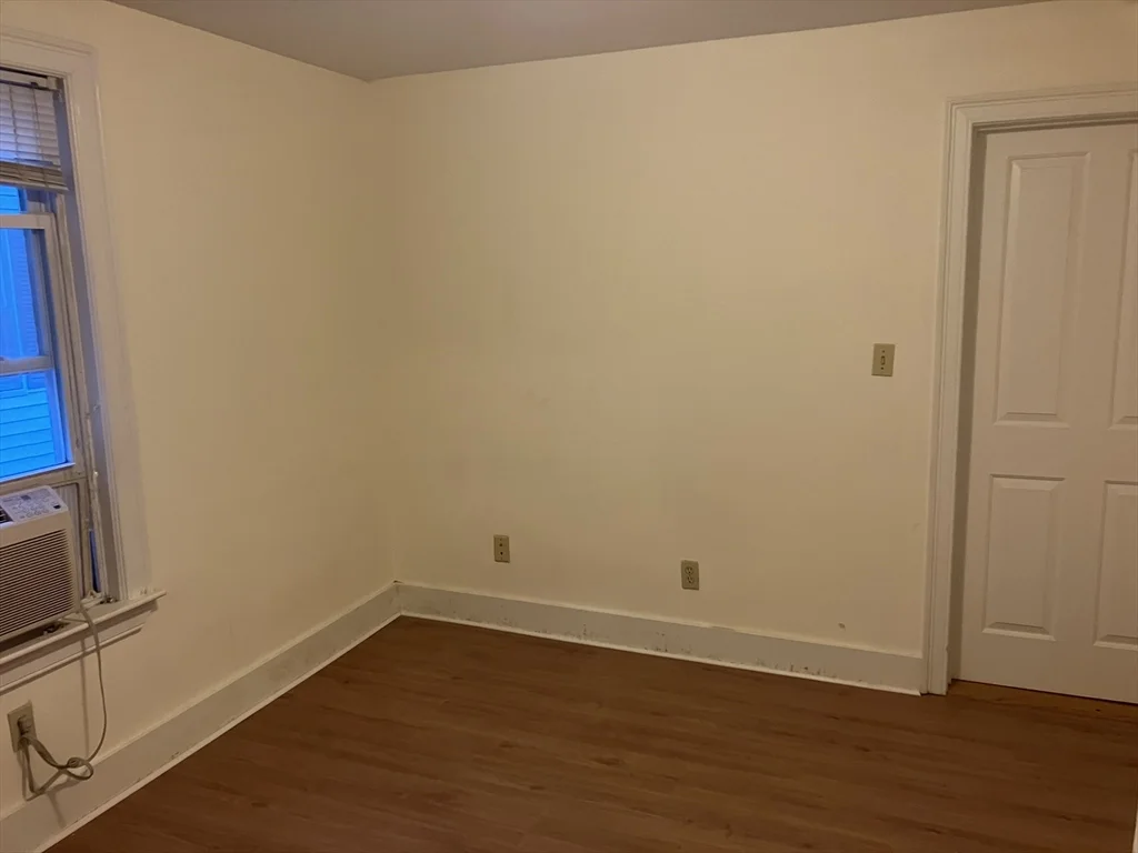 3 bed, 2 bath apartment for rent at 35 Gorham St Unit 2, Baldwin — photo 23 of 27