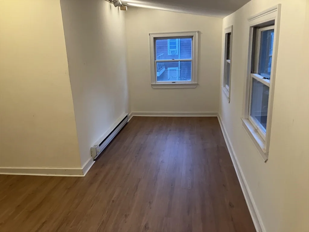 3 bed, 2 bath apartment for rent at 35 Gorham St Unit 2, Baldwin — photo 14 of 27